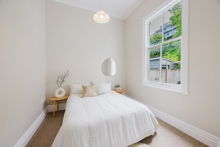 Photo of property in 20 Faraday Street, Hospital Hill, Napier, 4110