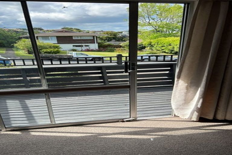 Photo of property in 18 Maxwelton Drive, Mairangi Bay, Auckland, 0630