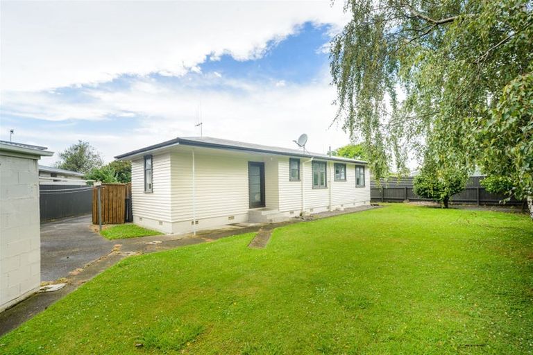 Photo of property in 10 Lewis Place, Highbury, Palmerston North, 4412