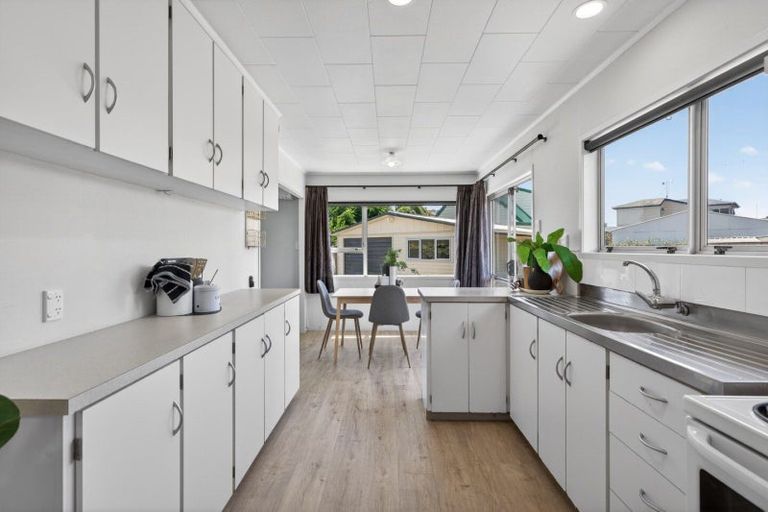 Photo of property in 42 Eversham Road, Mount Maunganui, 3116