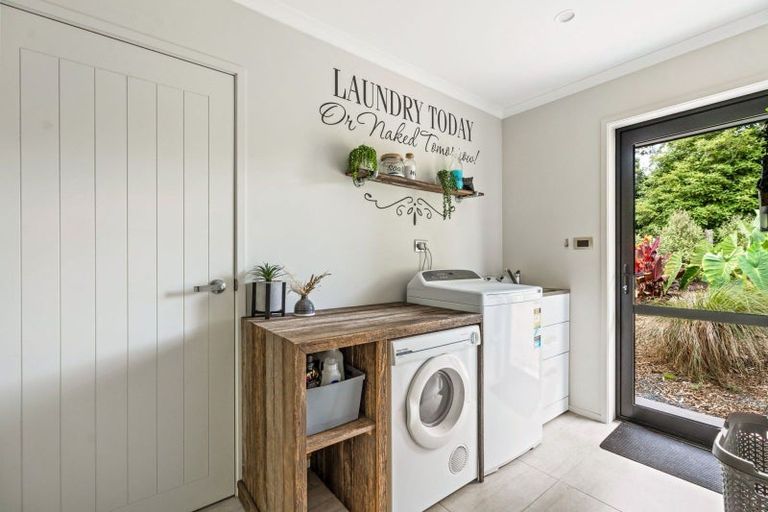 Photo of property in 33 Tesoro Way, Parahaki, Whangarei, 0112