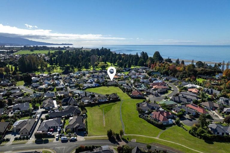 Photo of property in 24 Totara Park Avenue, Motueka, 7120