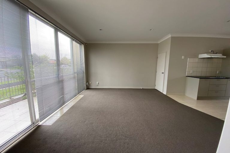 Photo of property in 15 Concepts Way, Flat Bush, Auckland, 2019