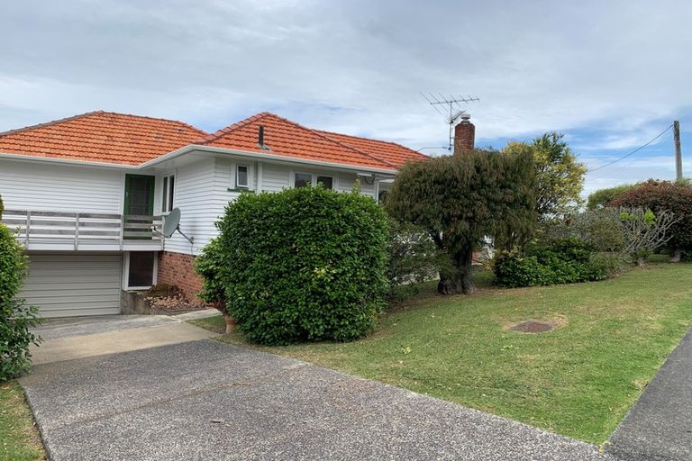 Photo of property in 7 Sunrise Avenue, Murrays Bay, Auckland, 0630