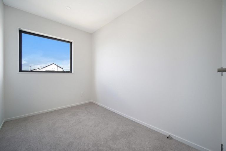 Photo of property in 141 Grove Road, Papakura, 2110