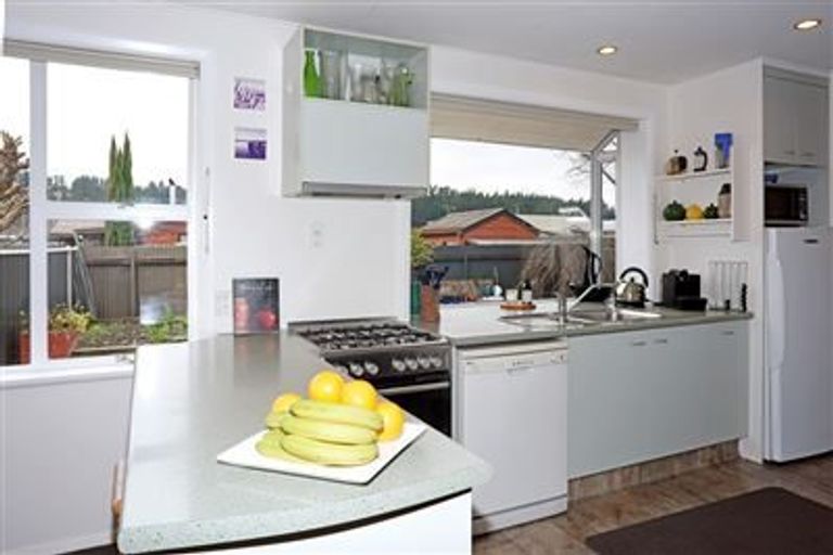 Photo of property in 82 Russell Street, Alexandra, 9320