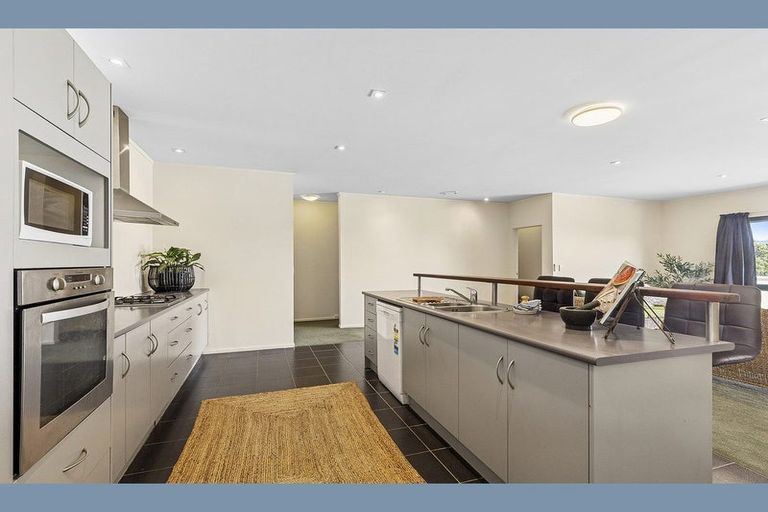 Photo of property in 6 Mitika Way, Strathmore Park, Wellington, 6022