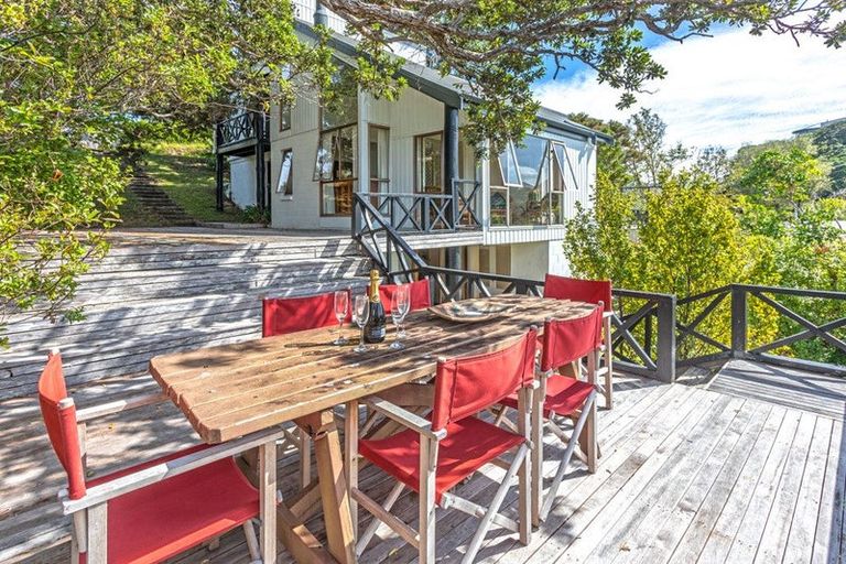 Photo of property in 1485 Wyuna Bay Road, Wyuna Bay, Coromandel, 3581