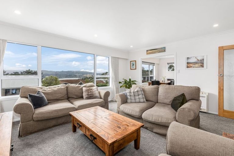 Photo of property in 118 Kahu Road, Paremata, Porirua, 5024