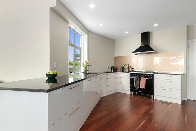 Photo of property in 94 Braid Road, St Andrews, Hamilton, 3200