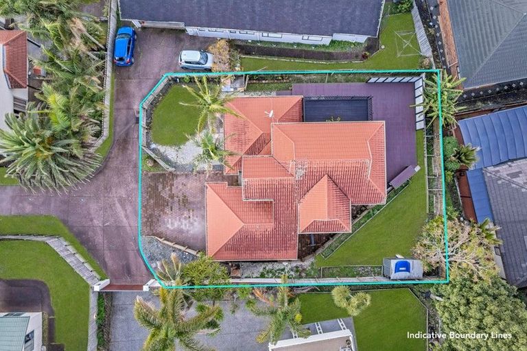 Photo of property in 10 San Fernando Way, Henderson, Auckland, 0612