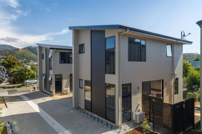 Photo of property in 9b Weka Street, Fendalton, Christchurch, 8041