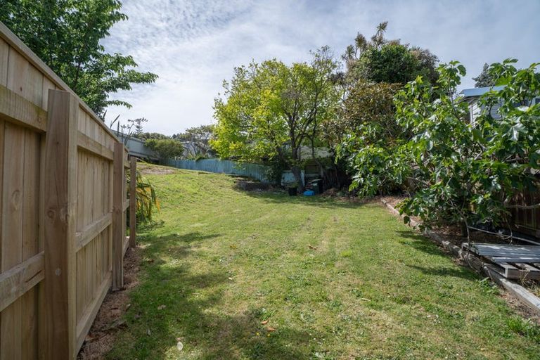 Photo of property in 28a Dimock Street, Titahi Bay, Porirua, 5022