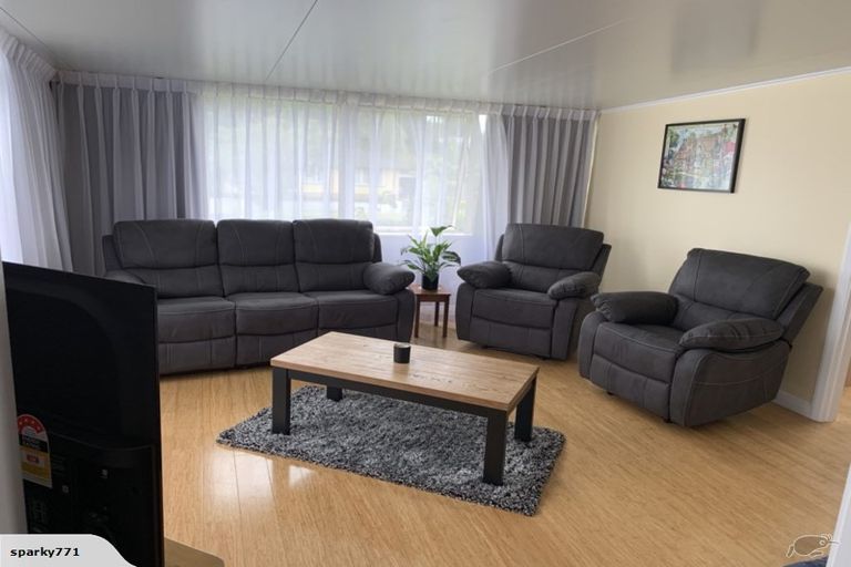 Photo of property in 10 Buller Crescent, Manurewa, Auckland, 2102