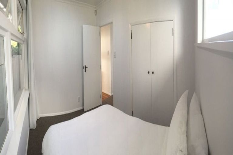 Photo of property in 21 Thane Road, Roseneath, Wellington, 6011