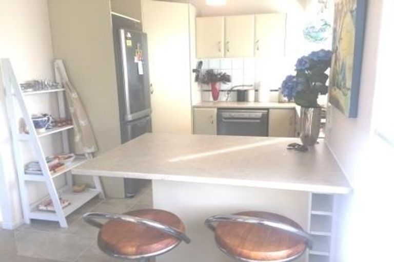 Photo of property in 1/12 Hebron Road, Waiake, Auckland, 0630