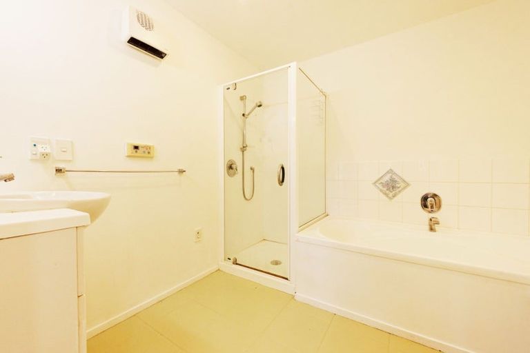 Photo of property in 42a Sheridan Terrace, Johnsonville, Wellington, 6037