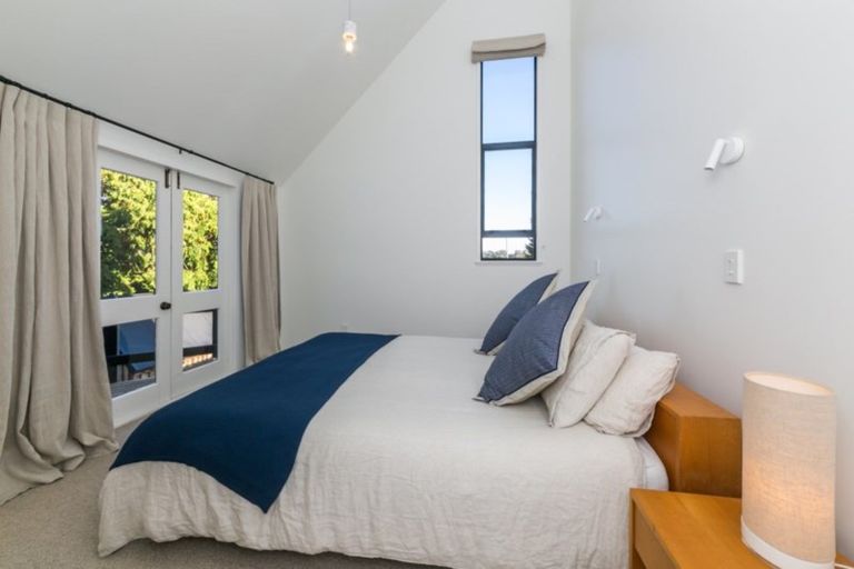 Photo of property in 158 Poraiti Road, Poraiti, Napier, 4182