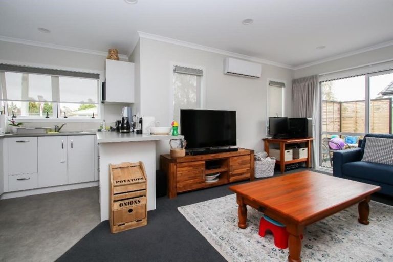 Photo of property in 1/97 Bruce Avenue, Glenview, Hamilton, 3206