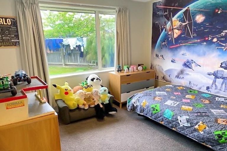 Photo of property in 2 Binyon Place, Rolleston, 7614