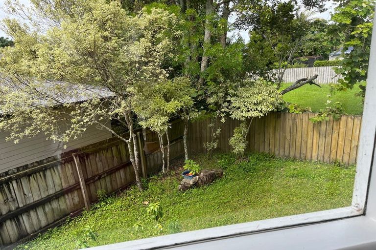Photo of property in 33 Amberley Avenue, Te Atatu South, Auckland, 0610