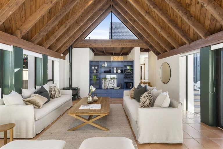 Photo of property in 40 Takutai Avenue, Bucklands Beach, Auckland, 2012