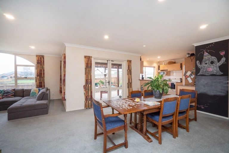 Photo of property in 39 Parnell Heights Drive, Kelvin Grove, Palmerston North, 4414