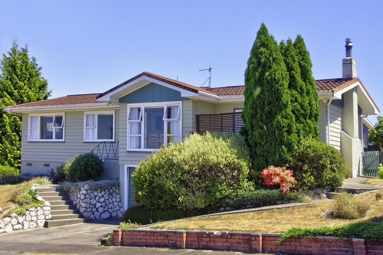 Photo of property in 1 Rata Place, Lansdowne, Masterton, 5810