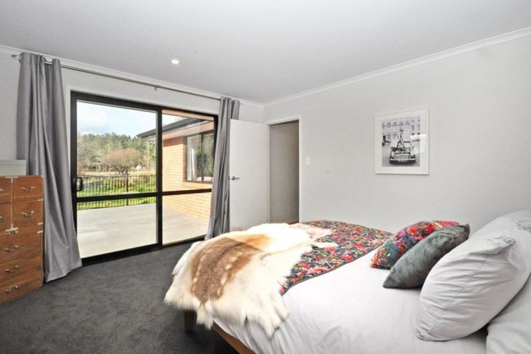 Photo of property in 11 Riverboat Lane, Helensville, 0800