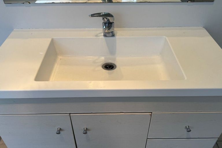 Photo of property in 41 Breaker Grove, Waiuku, 2123