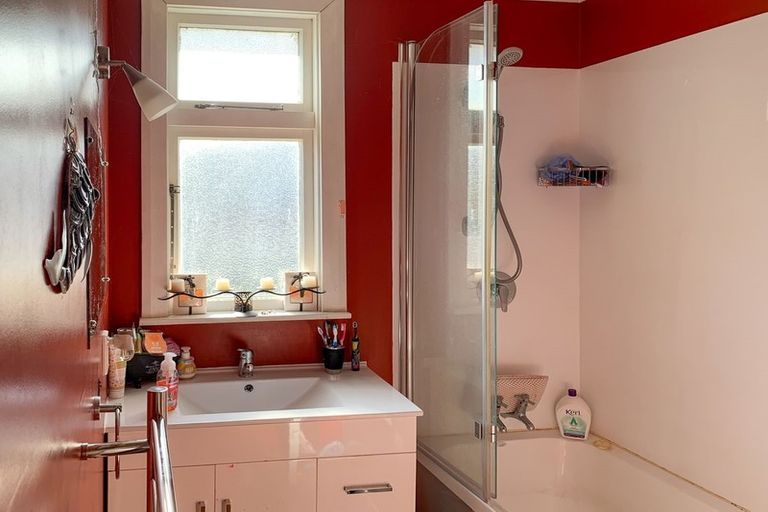 Photo of property in 1 Airedale Road, Weston, Oamaru, 9401