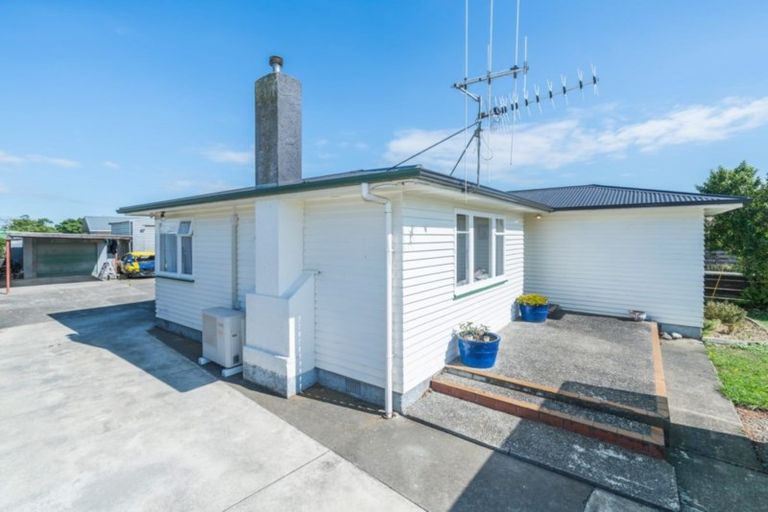 Photo of property in 14 Ellesmere Crescent, Highbury, Palmerston North, 4412
