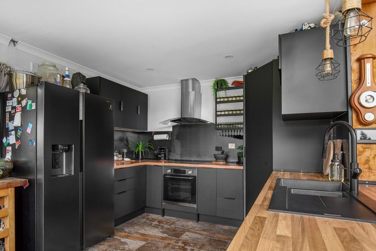 Photo of property in 249 Letts Gully Road, Letts Gully, Alexandra, 9393