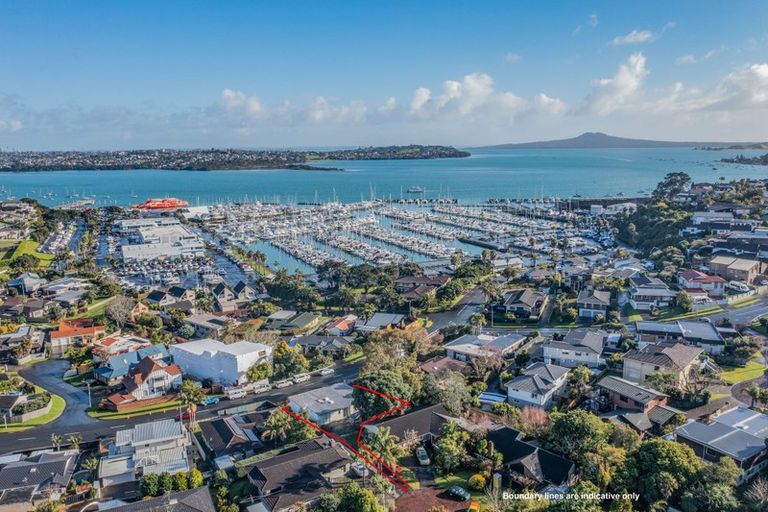 Photo of property in 20 Ganymede Place, Half Moon Bay, Auckland, 2012