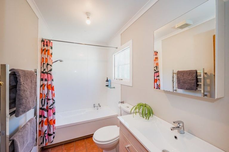 Photo of property in 99a Ruapehu Street, Paraparaumu, 5032