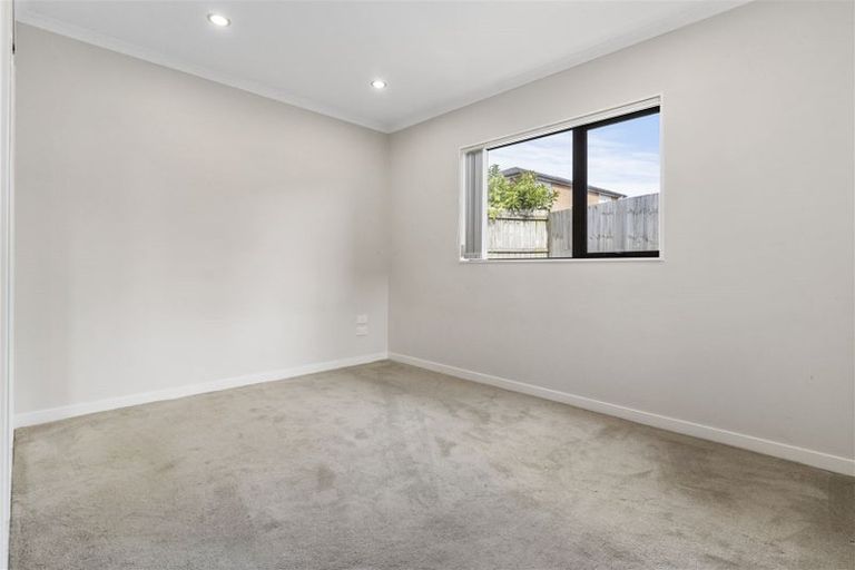 Photo of property in 88 Keri Vista Rise, Papakura, 2110