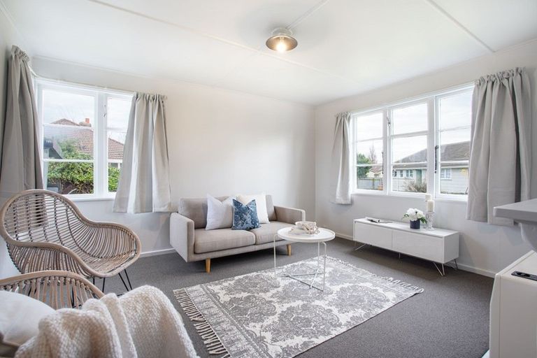 Photo of property in 39 Andrew Avenue, Roslyn, Palmerston North, 4414