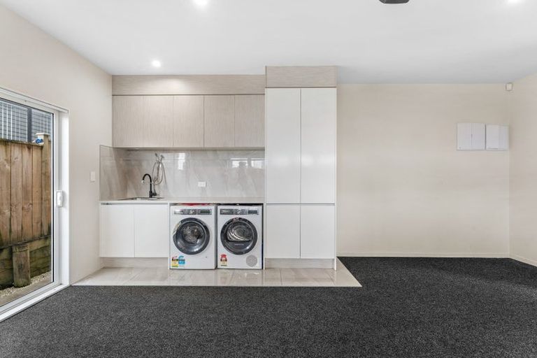 Photo of property in 42 Lime Hill Rise, Flat Bush, Auckland, 2019
