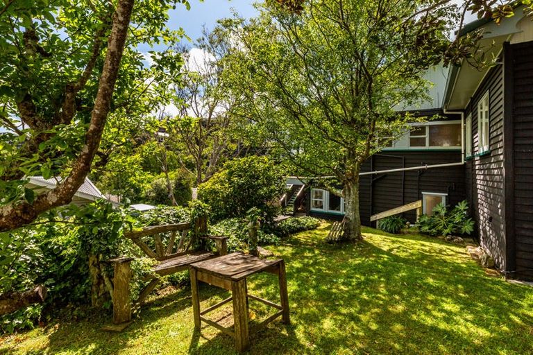 Photo of property in 2 Beacon Hill Road, Miramar, Wellington, 6022