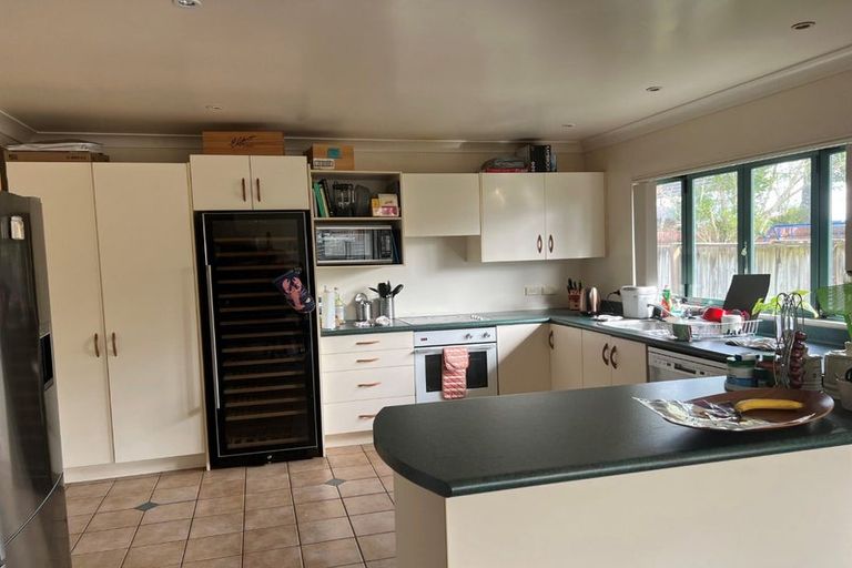 Photo of property in 8a Formby Avenue, Point Chevalier, Auckland, 1022
