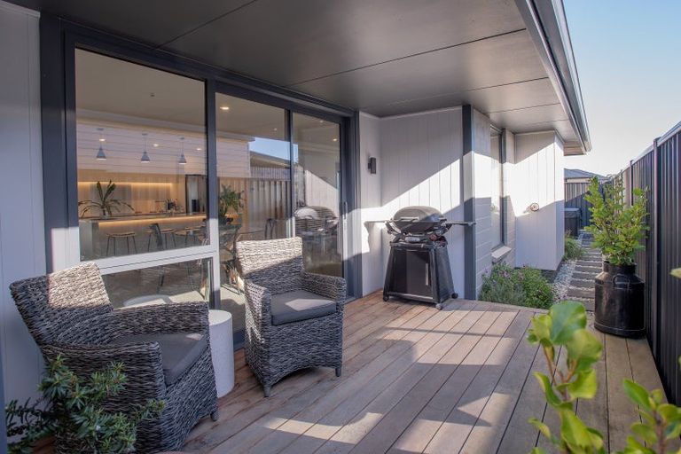Photo of property in 18 Park Street, Winton, 9720