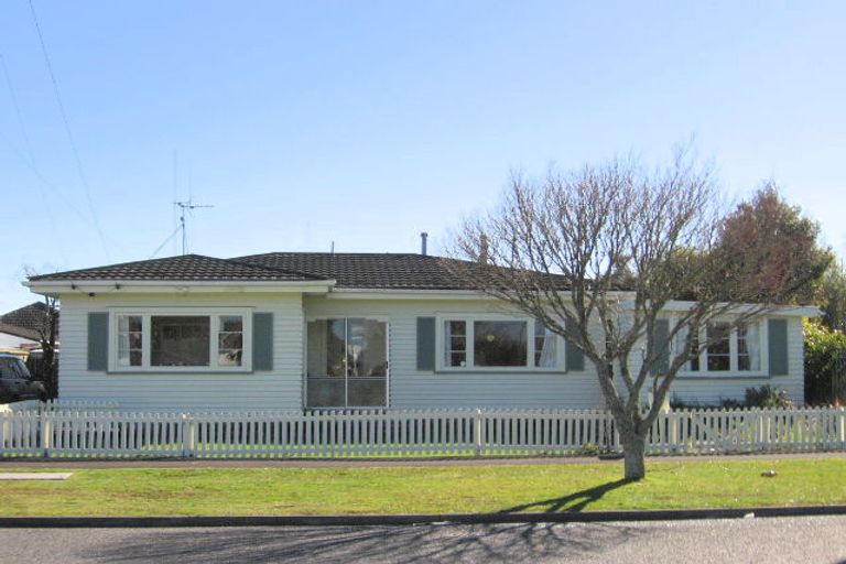 Photo of property in 16a Mahana Road, St Andrews, Hamilton, 3200