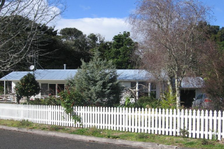 Photo of property in 18 Clarkson Crescent, Maunu, Whangarei, 0110