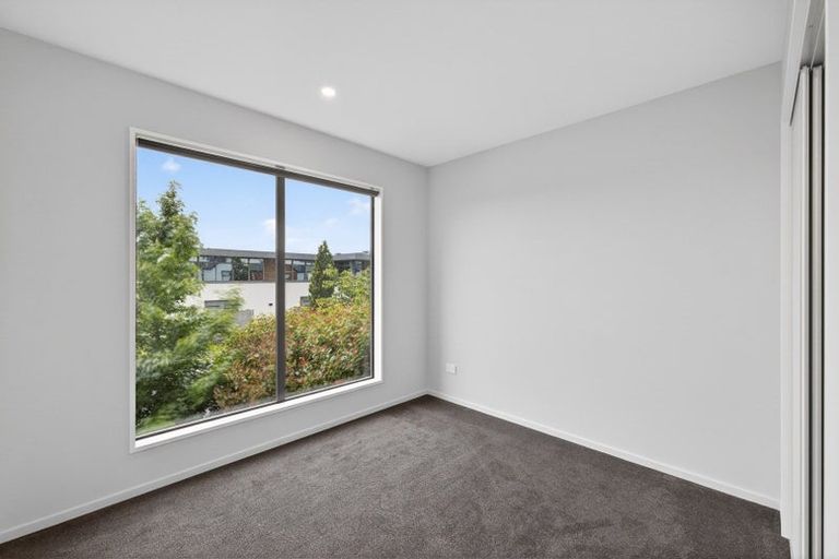 Photo of property in 10 Packard Crescent, Halswell, Christchurch, 8025