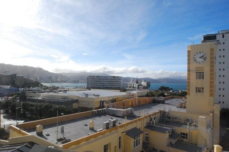 Photo of property in 6d/5 Kent Terrace, Mount Victoria, Wellington, 6011