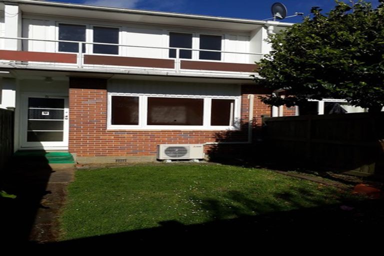 Photo of property in 5/5 Aratonga Avenue, Greenlane, Auckland, 1051