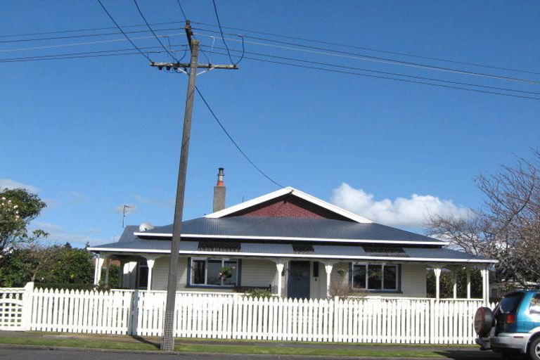 Photo of property in 4 Seddon Street, Westown, New Plymouth, 4310