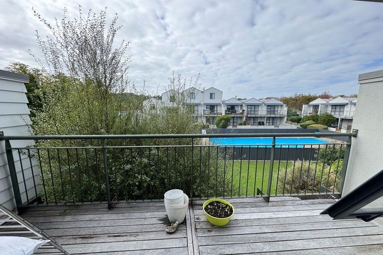 Photo of property in 30/5 Carolina Place, Albany, Auckland, 0632