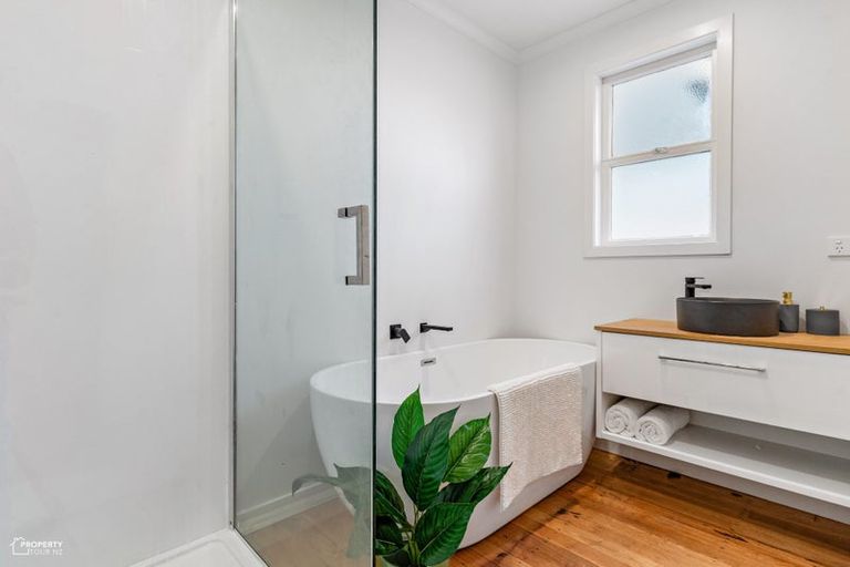 Photo of property in 2 Windsor Street, Solway, Masterton, 5810