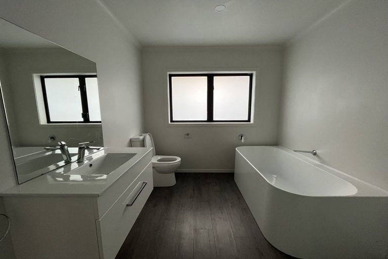 Photo of property in 6c Brown Avenue, Carterton, 5713